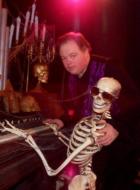 jbphalloweenshows003011.jpg